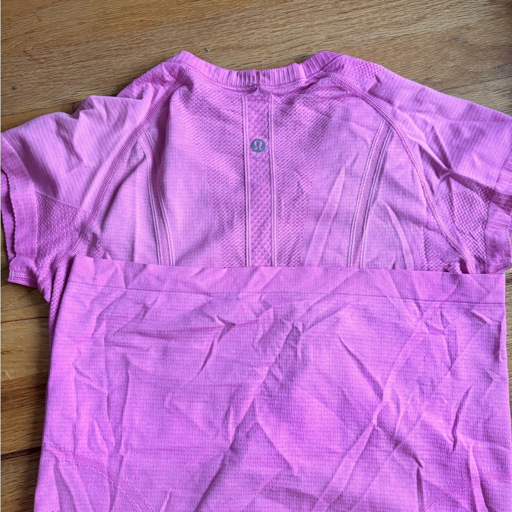 Miami, pink swiftly short sleeve Lululemon